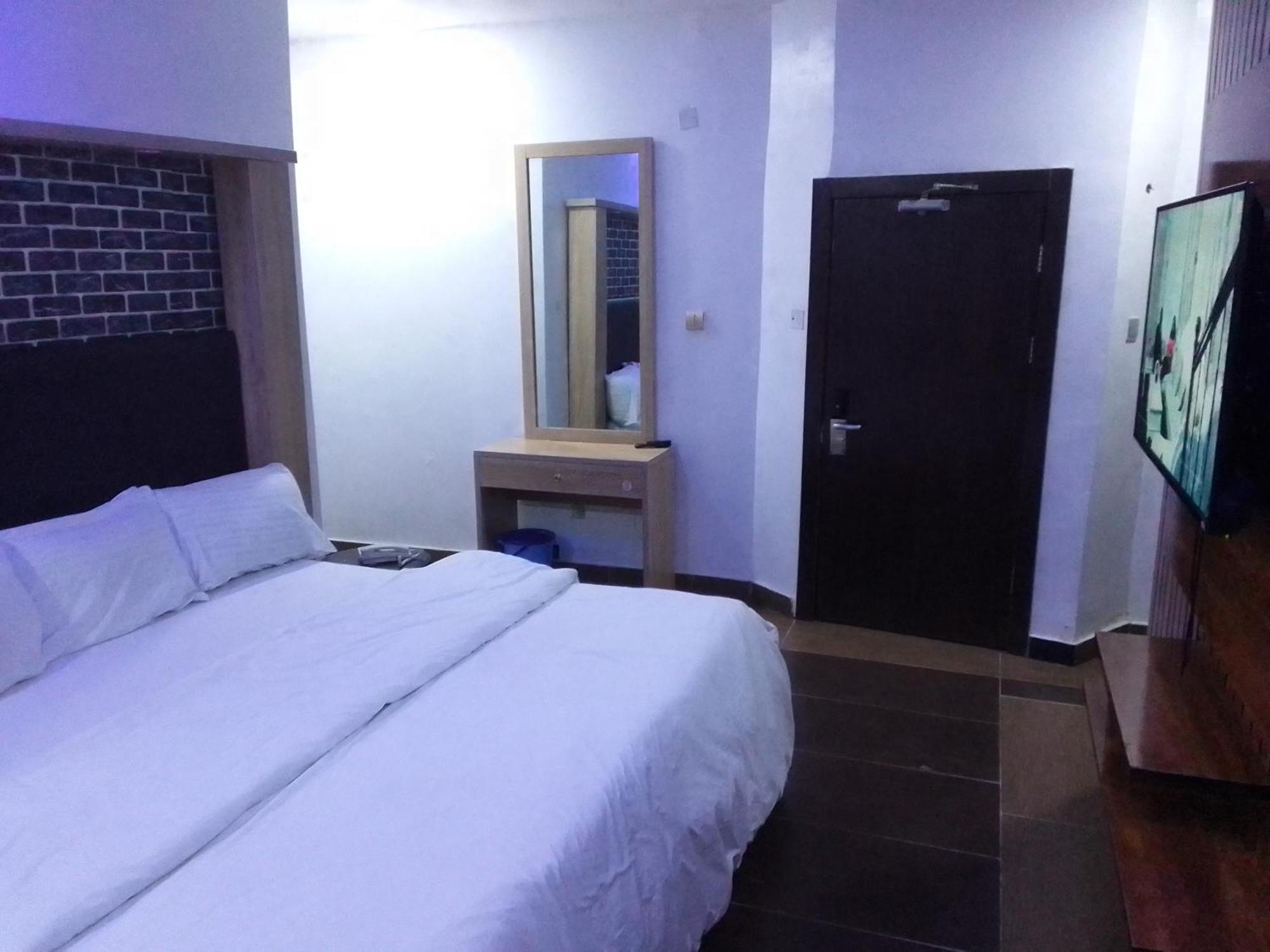 Exclusive Mansion Lekki Phase 1 Hotel Ilado Kültér fotó